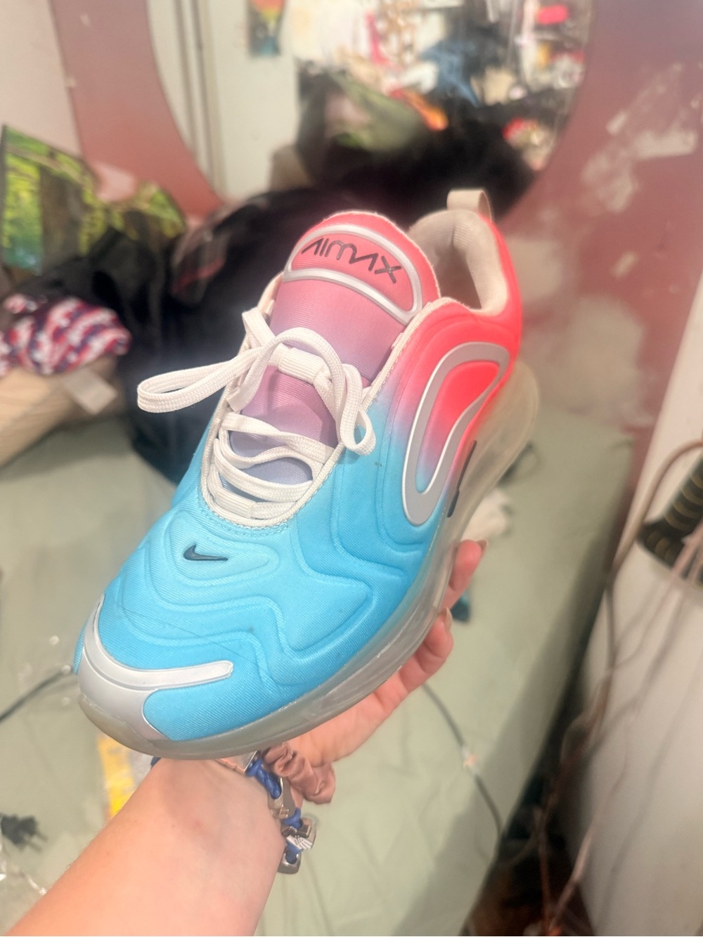 Nike AirMax neon 720 pink sea lava glow blue fury